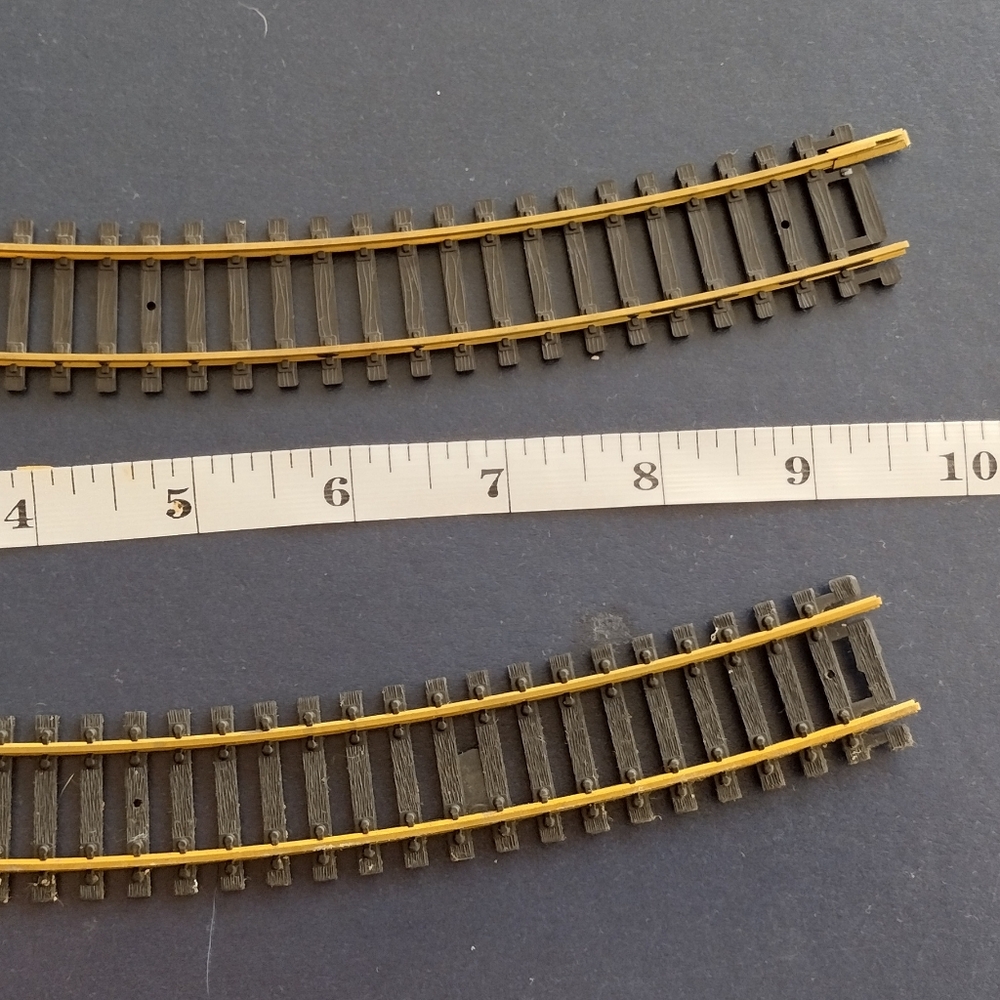 HO 00  Gauge Railroad Curved 18 Radius Brass  track Atlas,Garnet And Italian